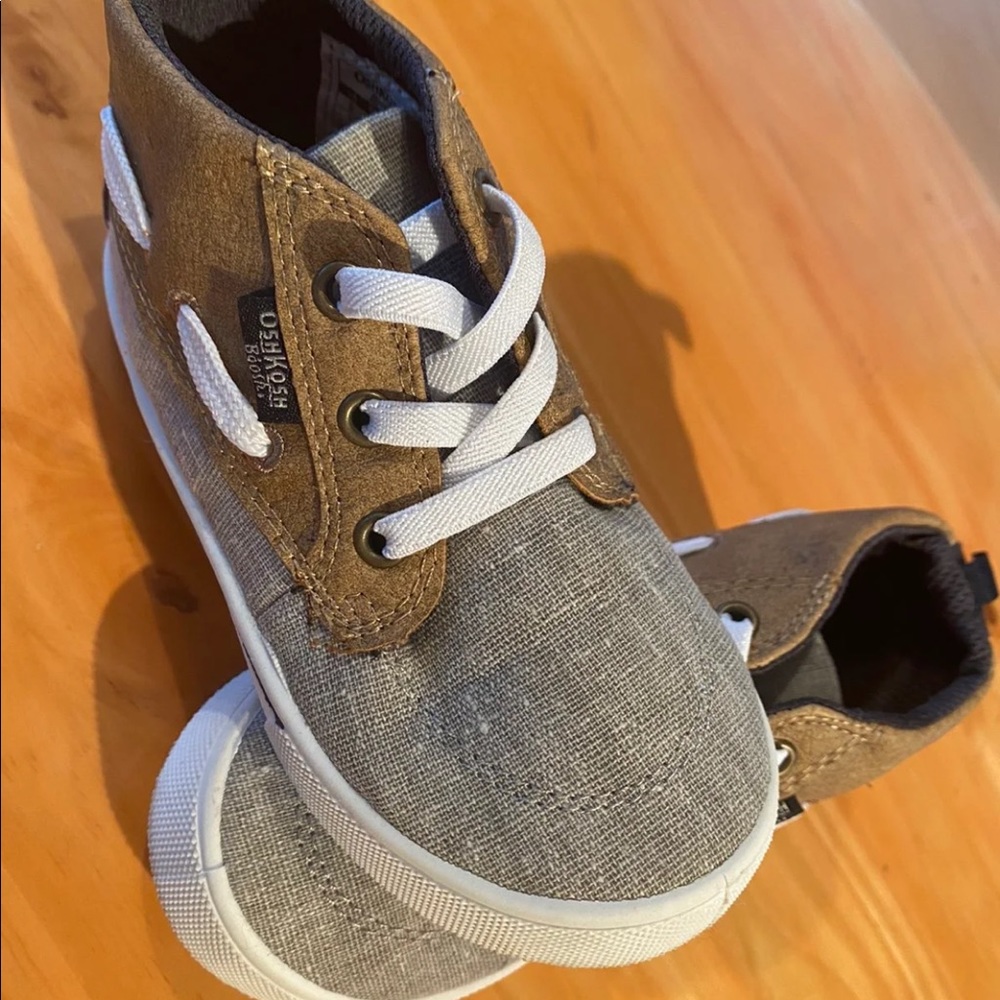 Kids shoes Oshkosh